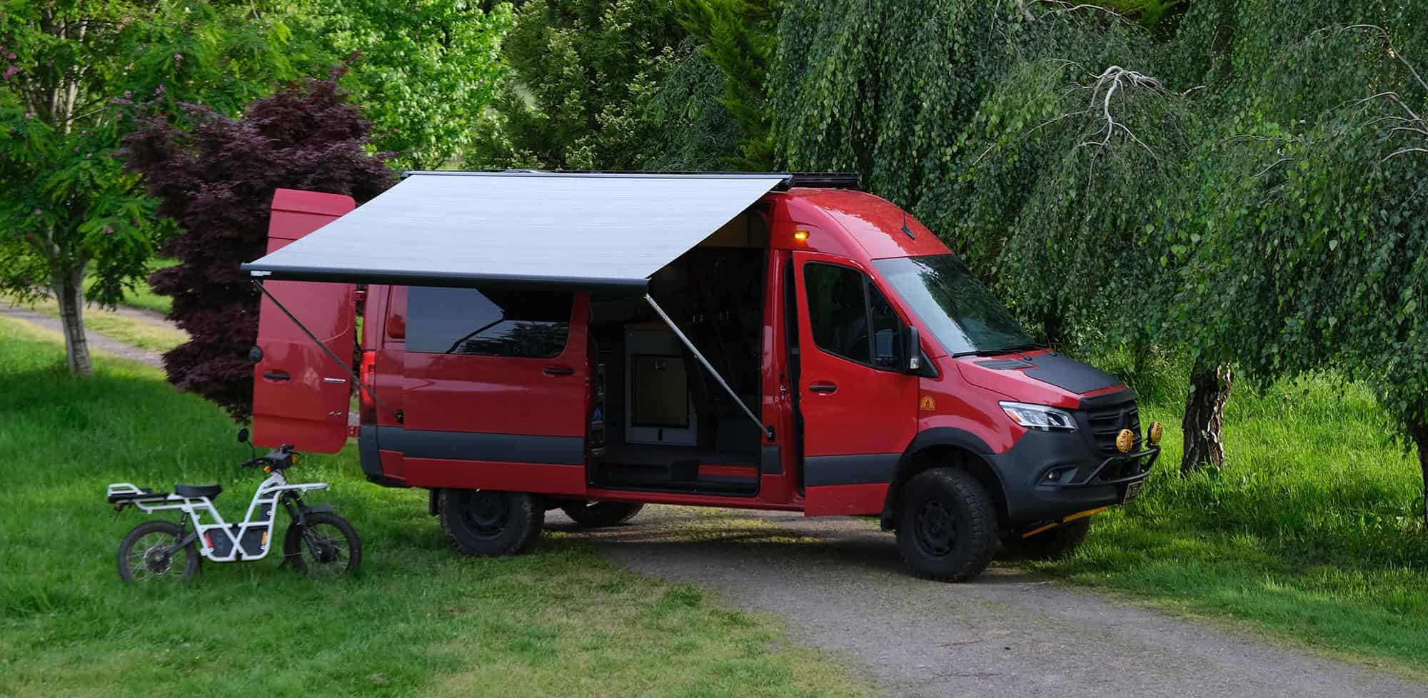 thumbnail image 2 of Fiamma F80s Awning Wind-Out Roll – Sun & Rain Canopy For Campervan & Motorhome 2 of 6