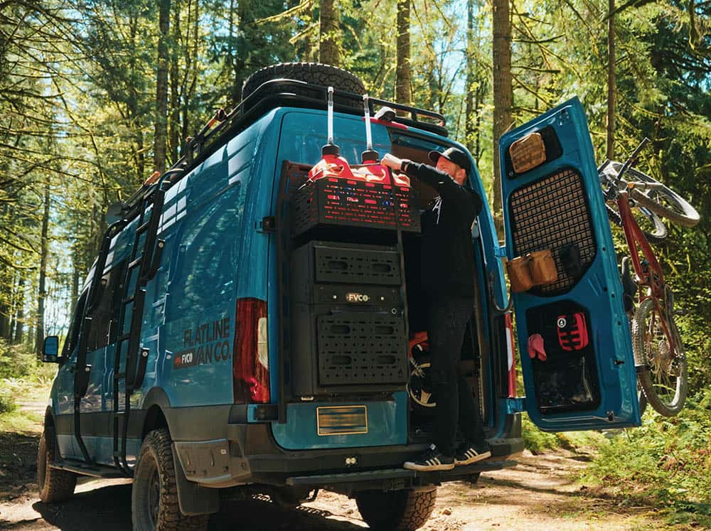 Securing fuel cans in Gear Cage