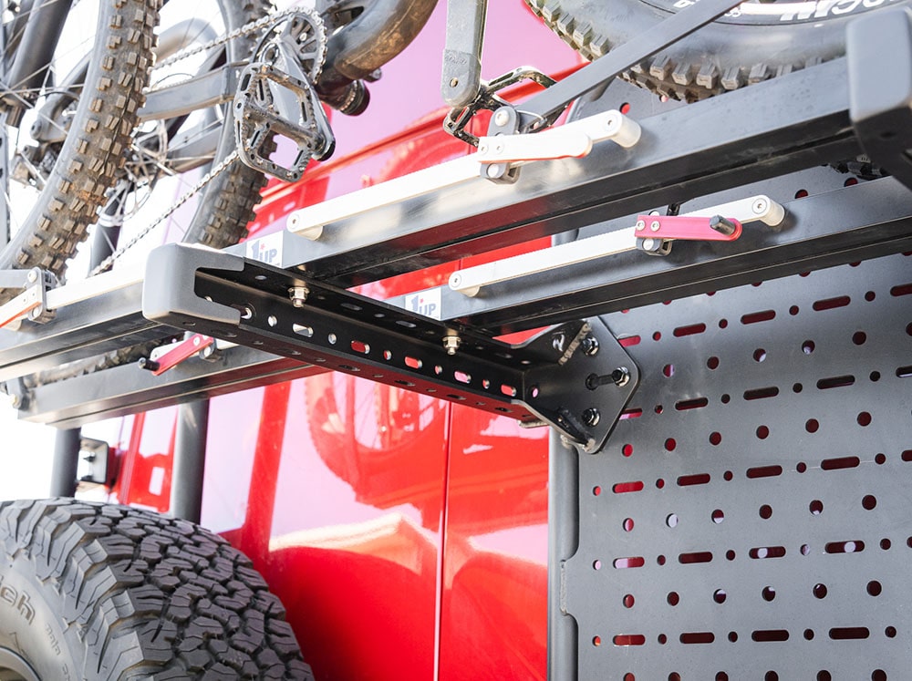 Rear Platform Mounting Posts