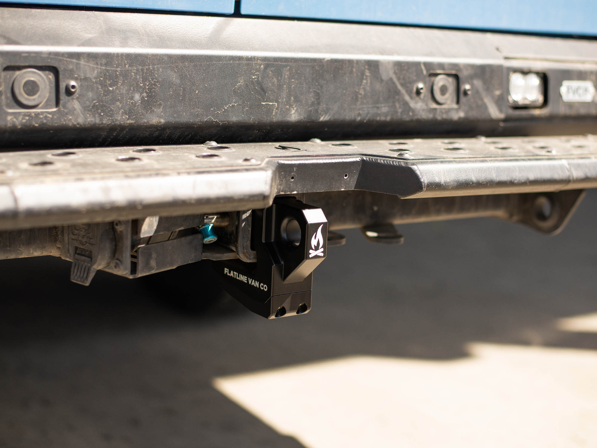 Hitch skid plate for adventure vans