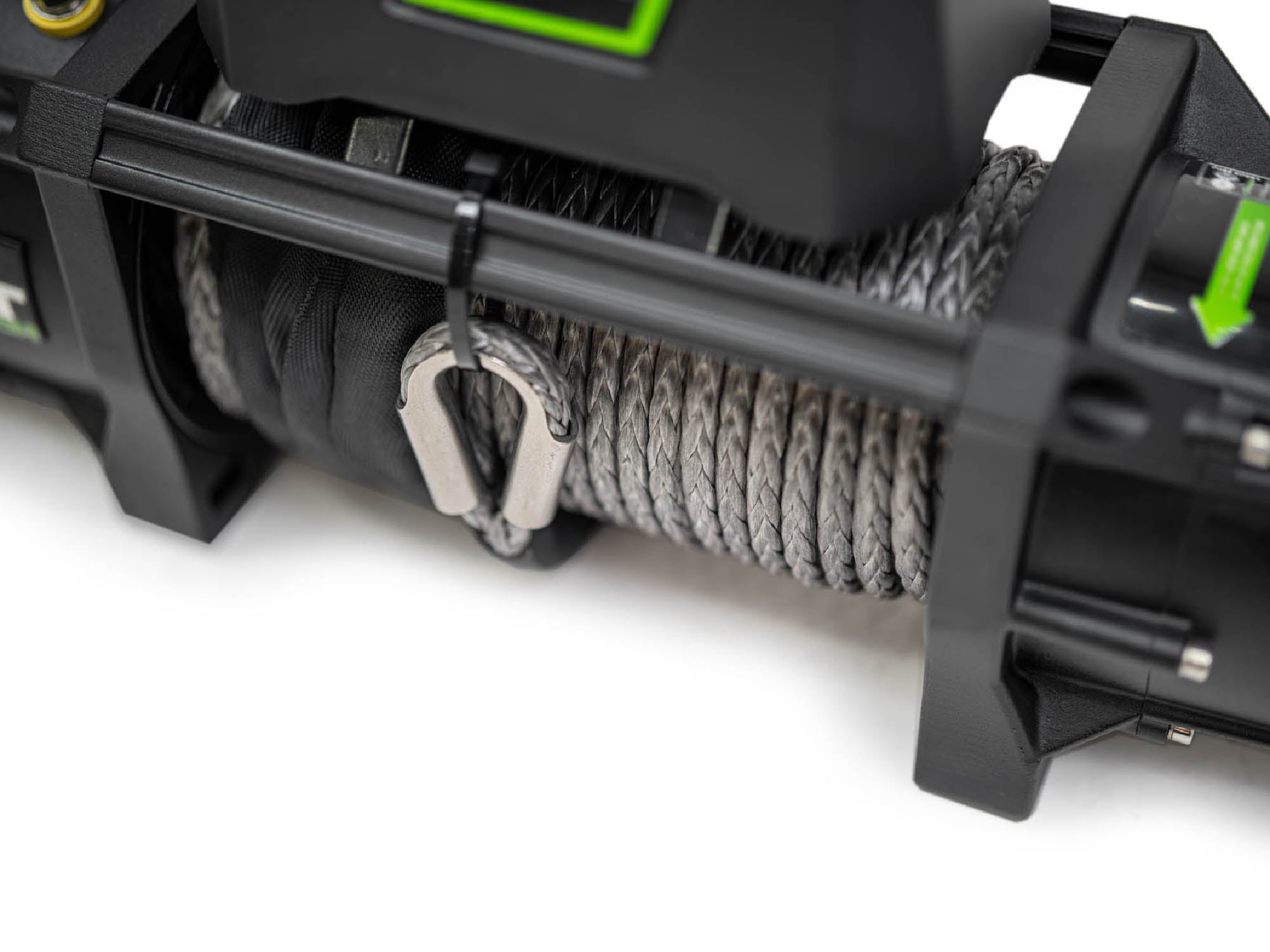 Detail shot of the middle, rope section of the Extract 12k synthetic rope winch from DV8